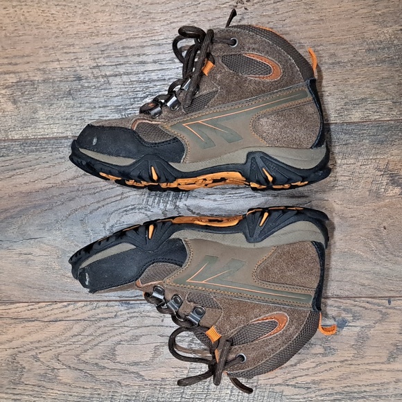 Hi-Tec Hiking Boots Youth * NOT a thrift store find - Picture 4 of 12